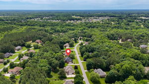 708 Old Squaw Dr-52