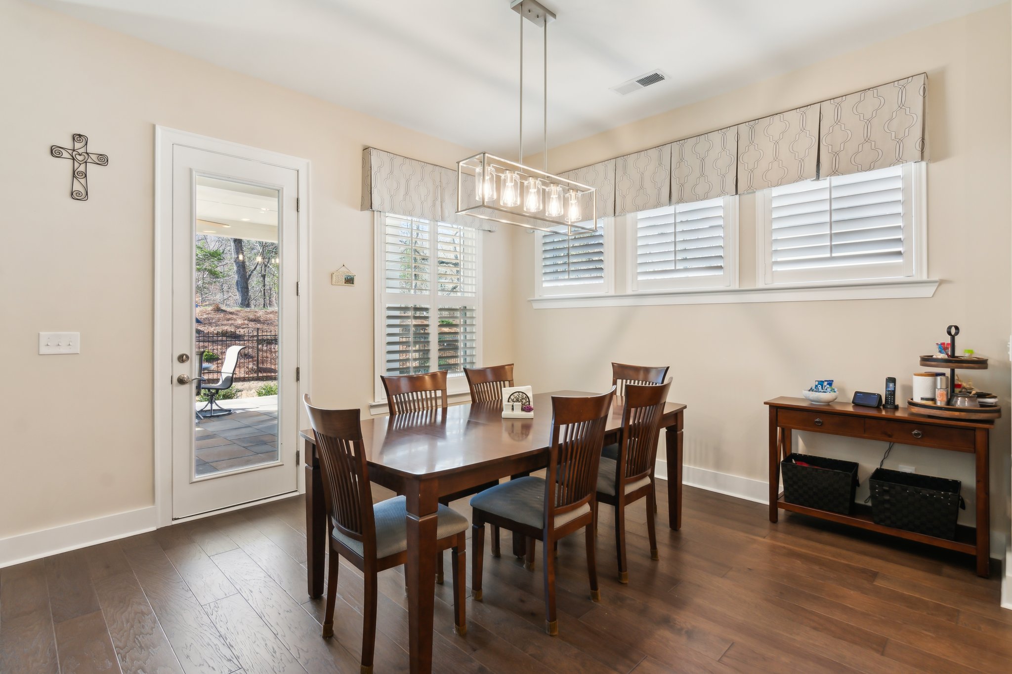 Local_Flavor_Films-7080_Cottage_Grv_Dr_Flowery_Branch_GA-146.jpg