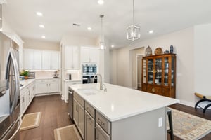 Local_Flavor_Films-7080_Cottage_Grv_Dr_Flowery_Branch_GA-161.jpg