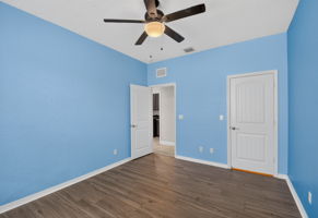  Photo 38