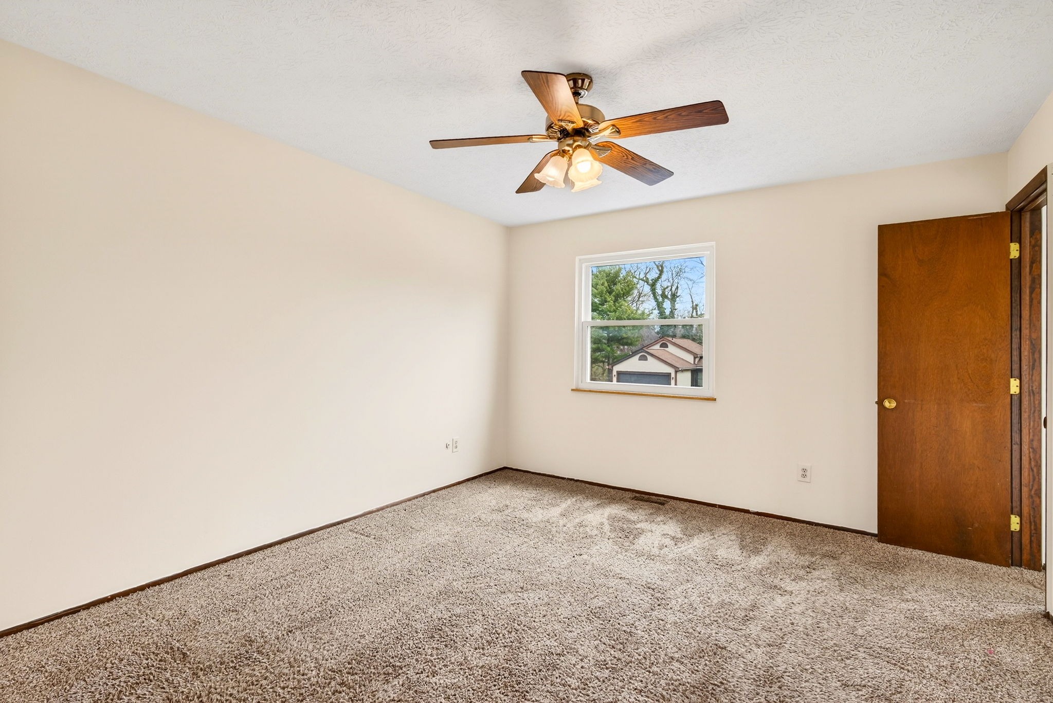 7082 Wind River Dr 45