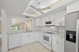Kitchen (1)