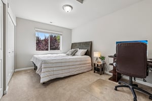 101st Ave-S1007-025.jpg