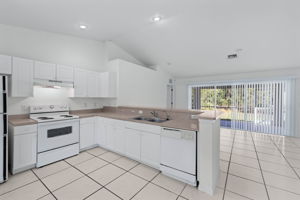 Kitchen (3)