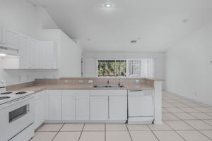 Kitchen (2)
