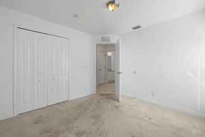 Guest Bedroom (2)