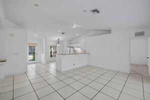 Living Room (4)