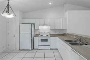 Kitchen (4)