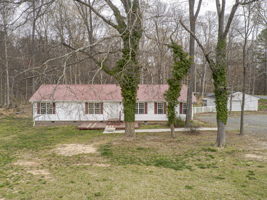 709 Buckner Clark Rd, Pittsboro, NC 27312, USA Photo 4