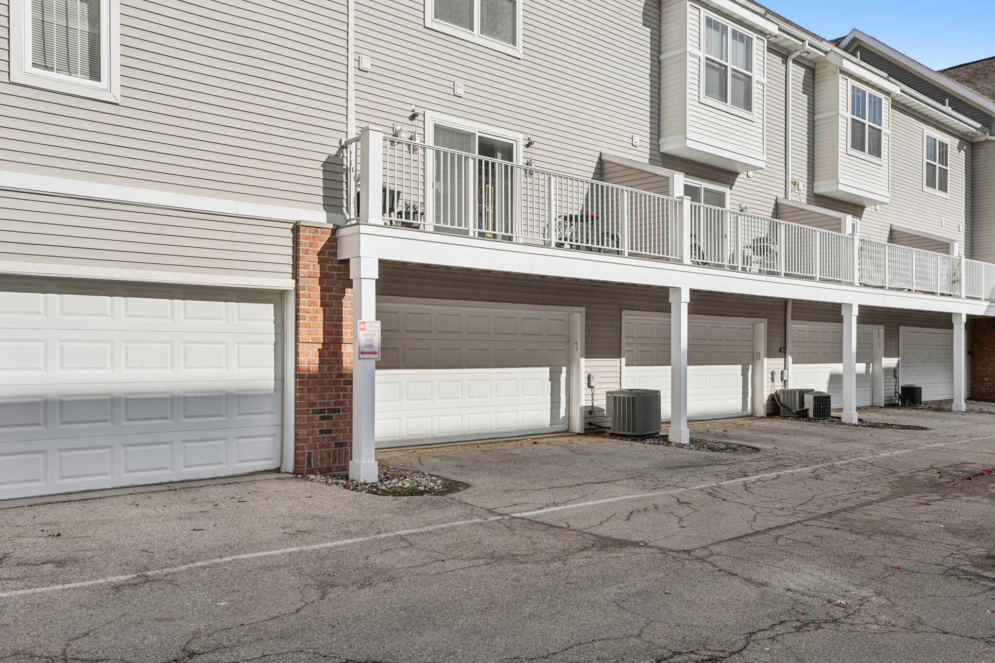 Cricket Ln 2-S2810-038.jpg