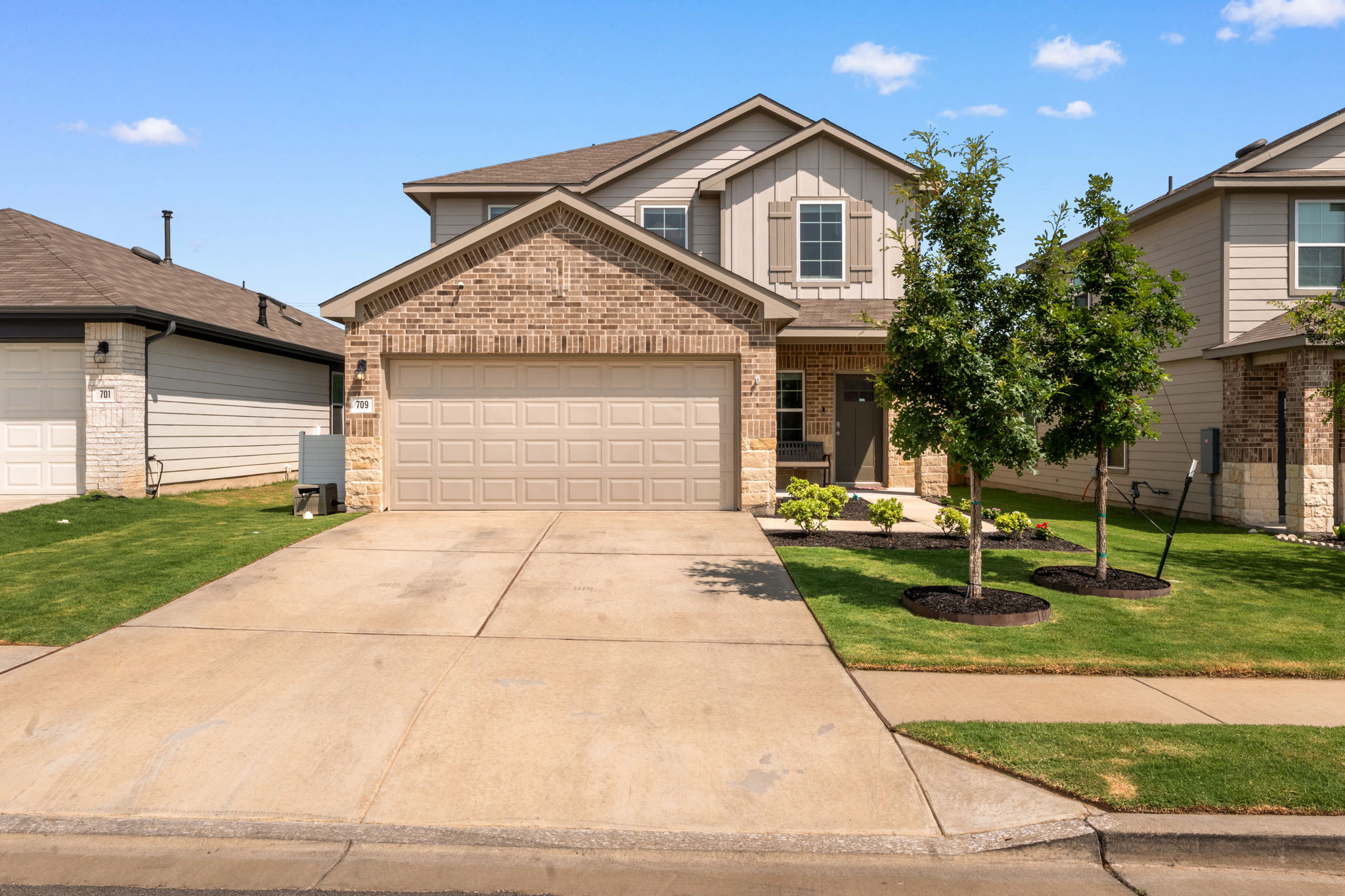 709 Lake Sweetwater Ln, Buda, TX 78610, USA Photo 2