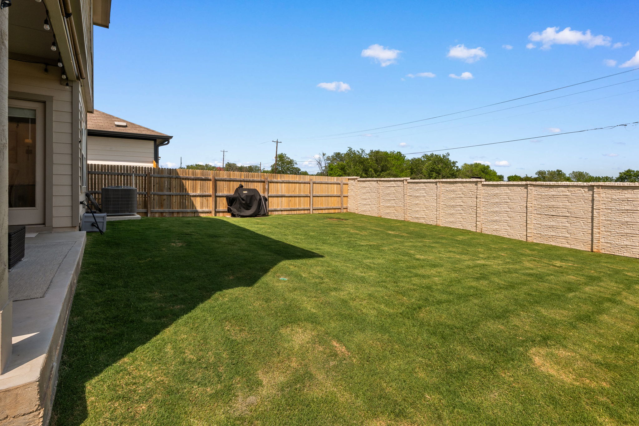 709 Lake Sweetwater Ln, Buda, TX 78610, USA Photo 18