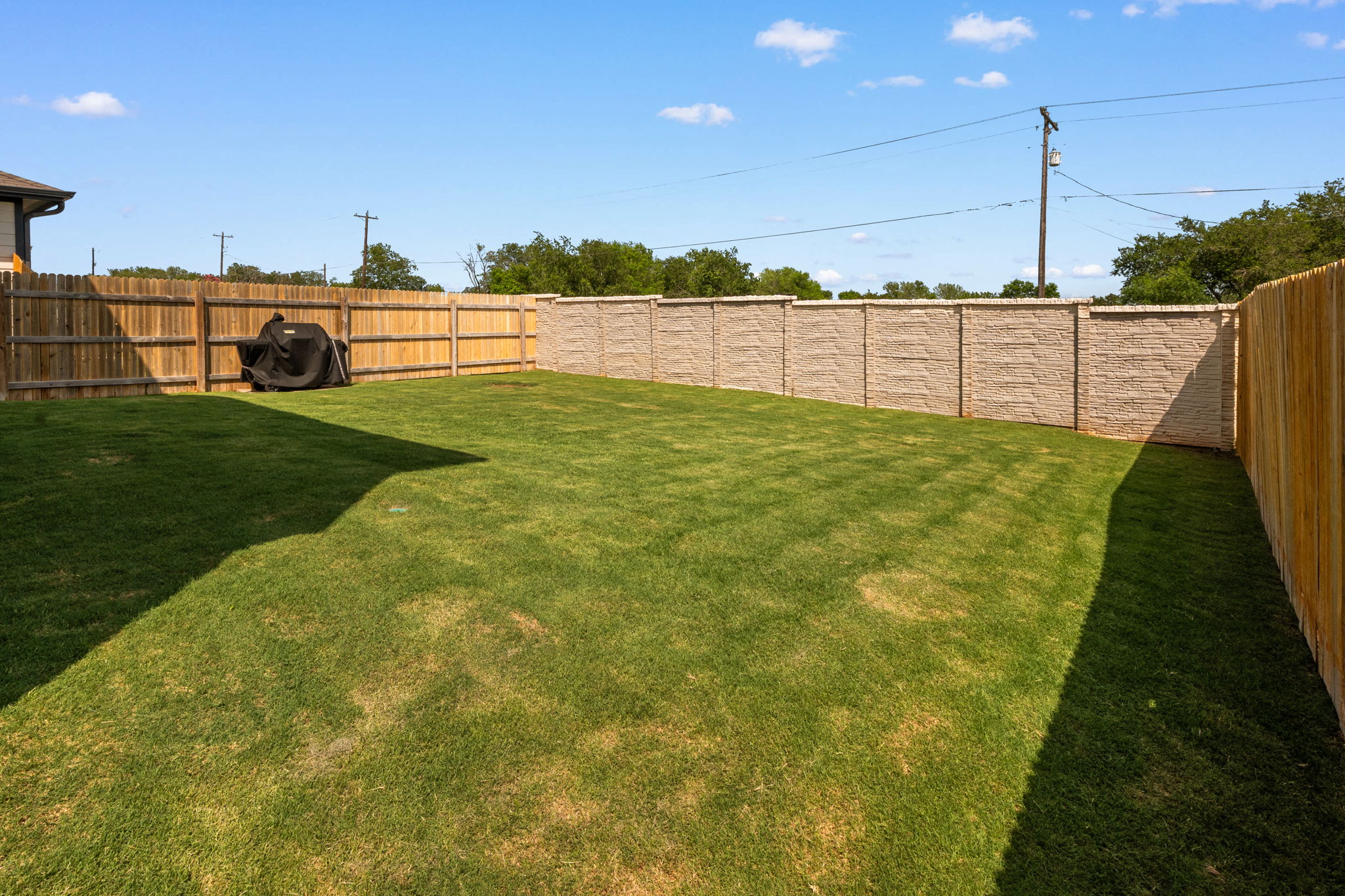 709 Lake Sweetwater Ln, Buda, TX 78610, USA Photo 19