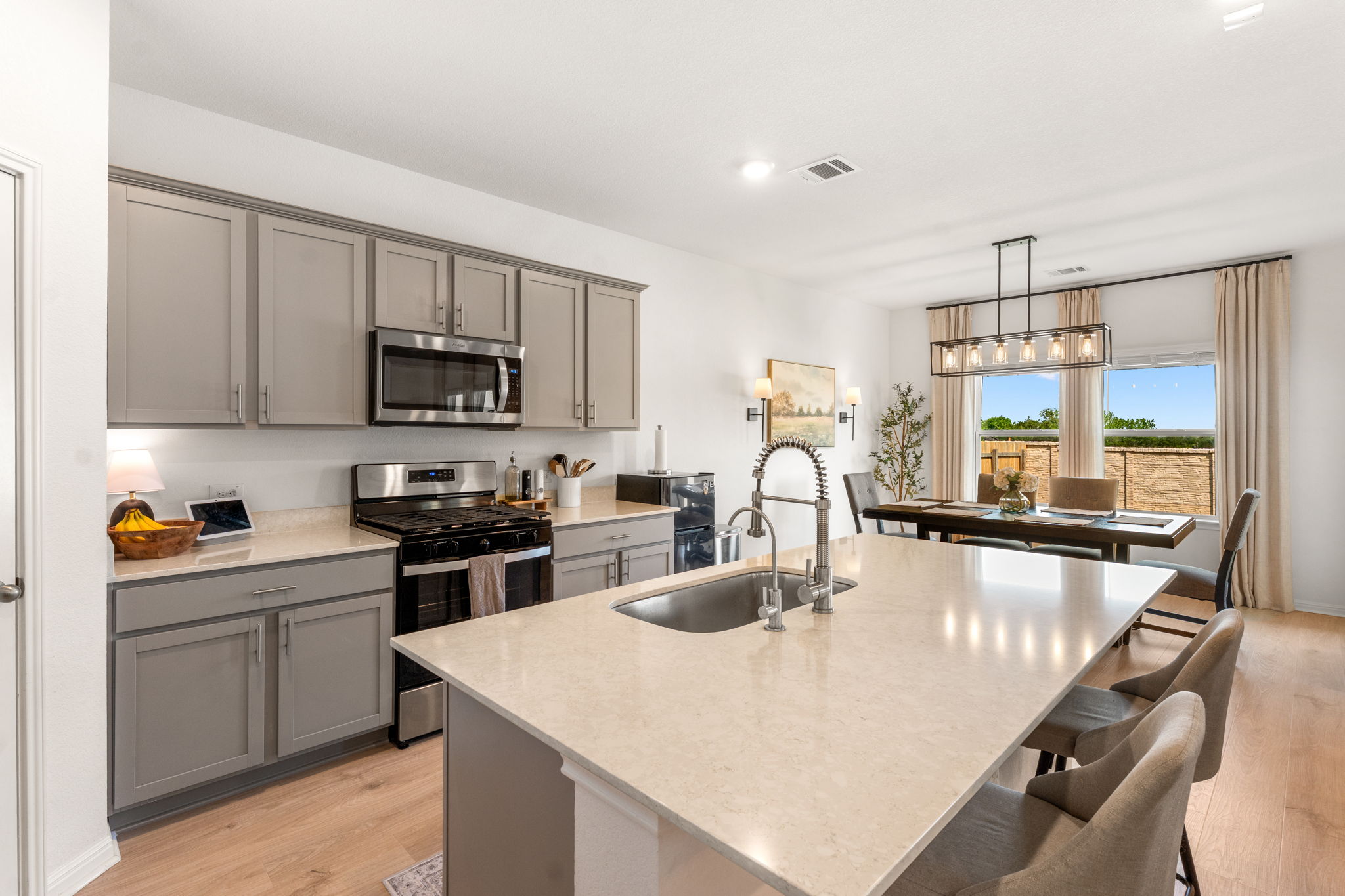 709 Lake Sweetwater Ln, Buda, TX 78610, USA Photo 43