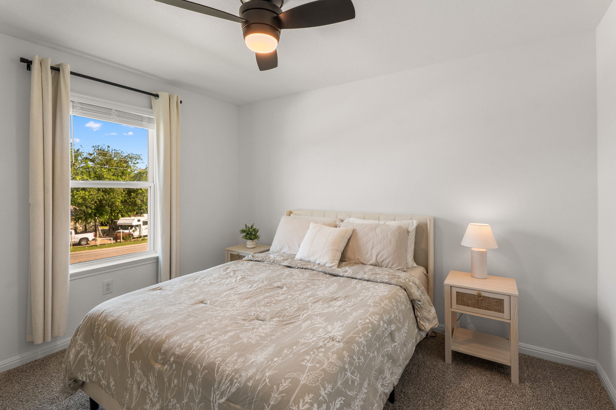 709 Lake Sweetwater Ln, Buda, TX 78610, USA Photo 66