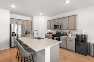 709 Lake Sweetwater Ln, Buda, TX 78610, USA Photo 40