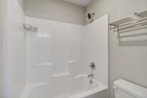  Photo 33