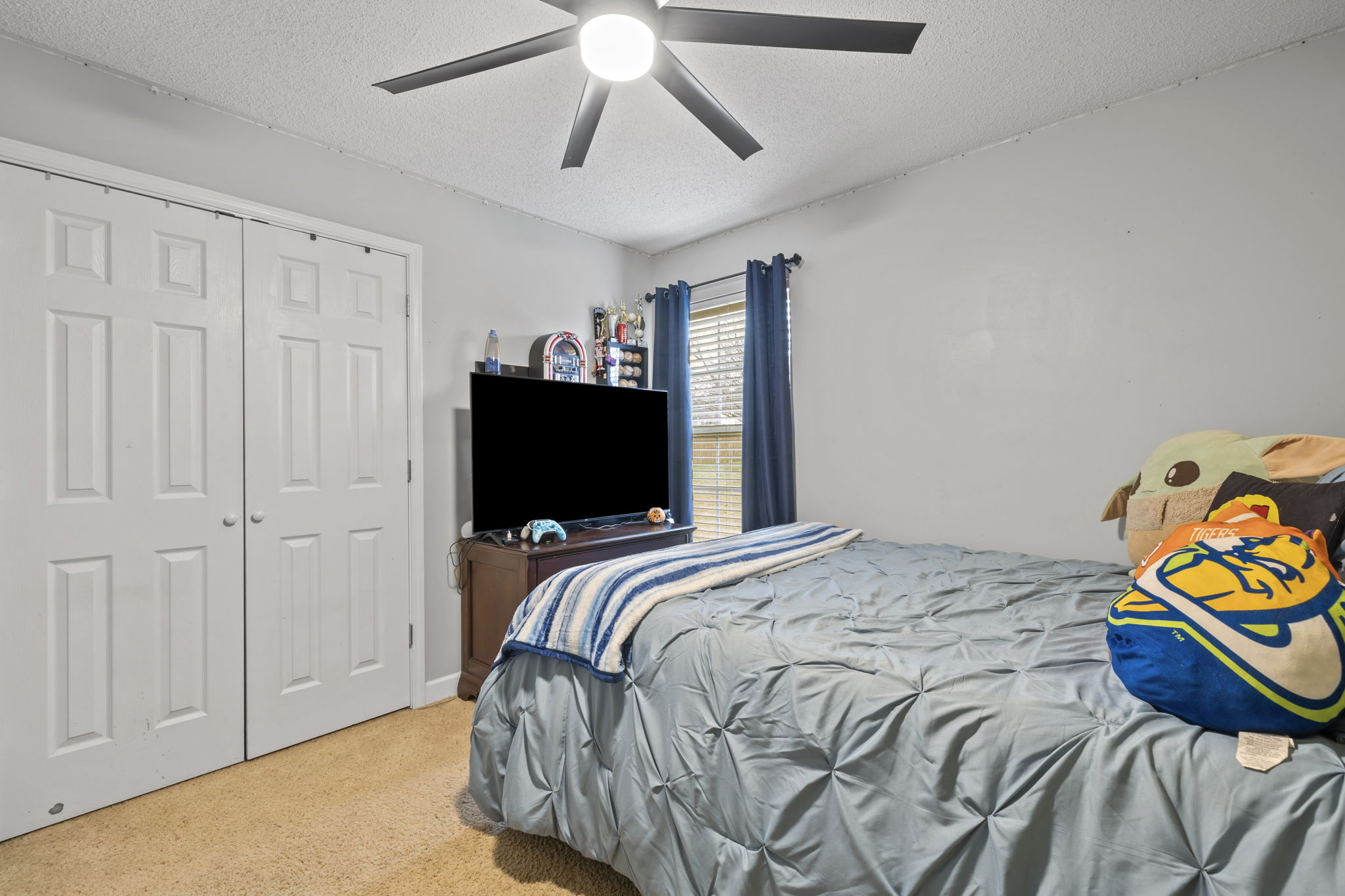  Photo 25