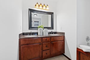 709 S Greengate Dr_017.jpg