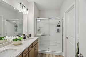 Somerset Blvd-S2205-024.jpg