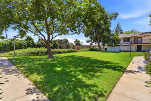 034_F8_09 Whitewater Ct