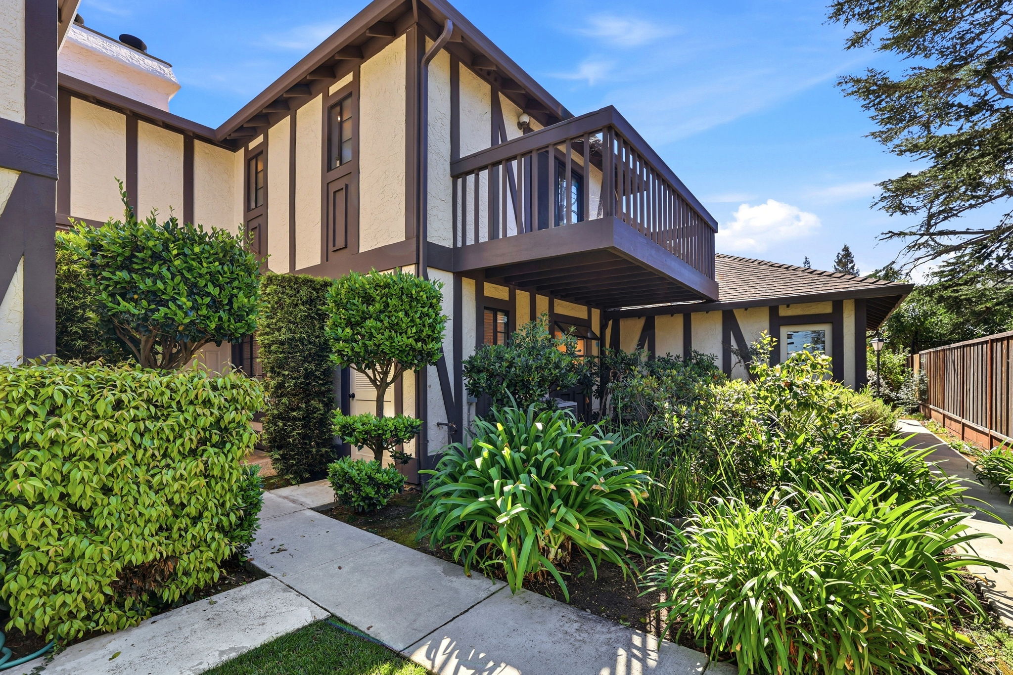 004_F8_709 Winstead Ct