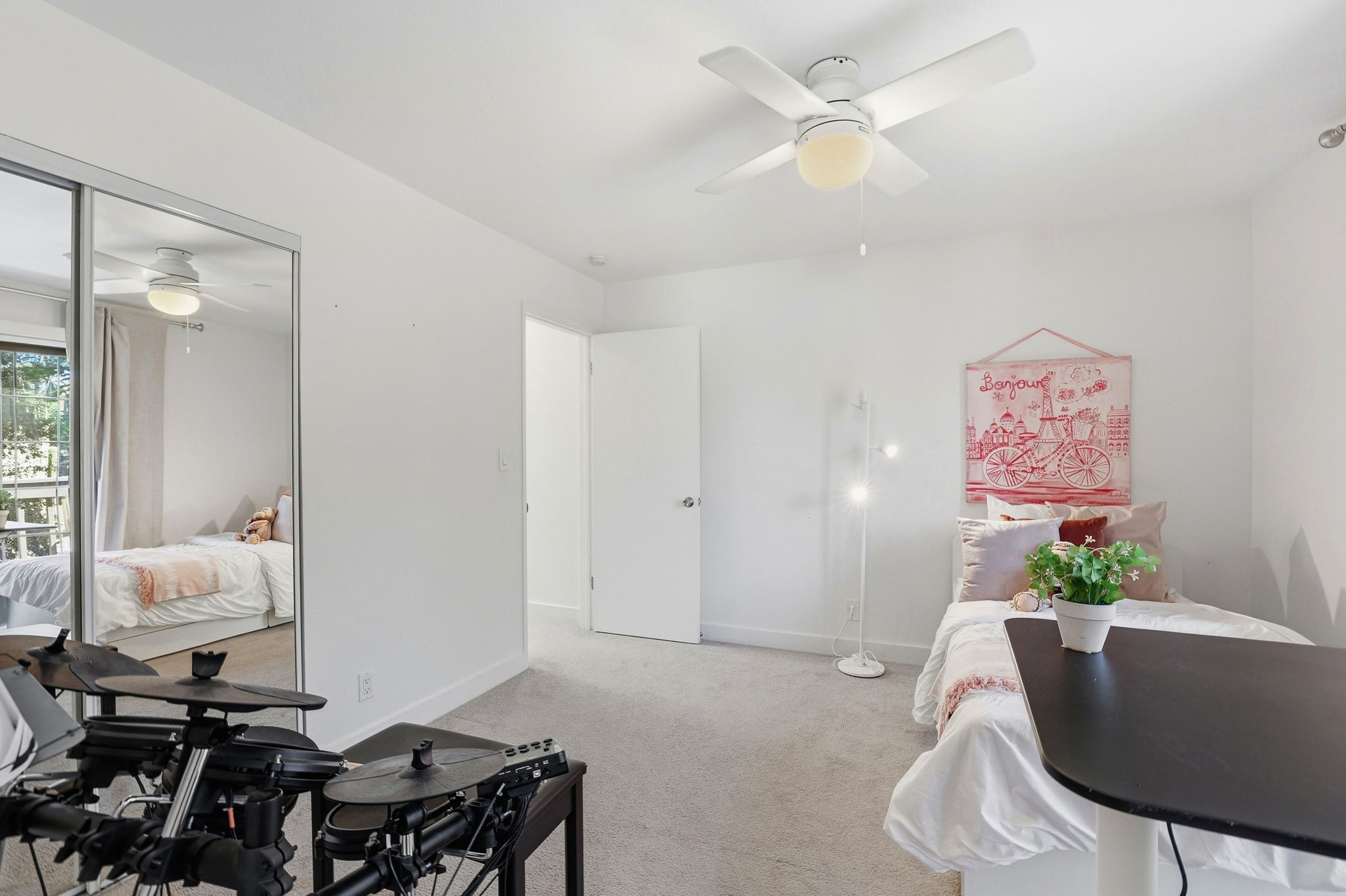 020_F8_709 Winstead Ct