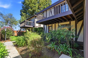 003_F8_709 Winstead Ct