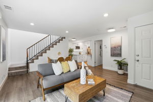 009_F8_709 Winstead Ct