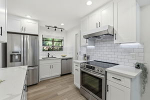 011_F8_709 Winstead Ct