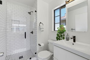 027_F8_709 Winstead Ct