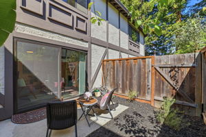 036_F8_709 Winstead Ct