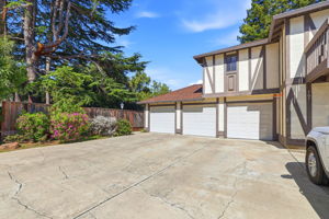 041_F8_709 Winstead Ct