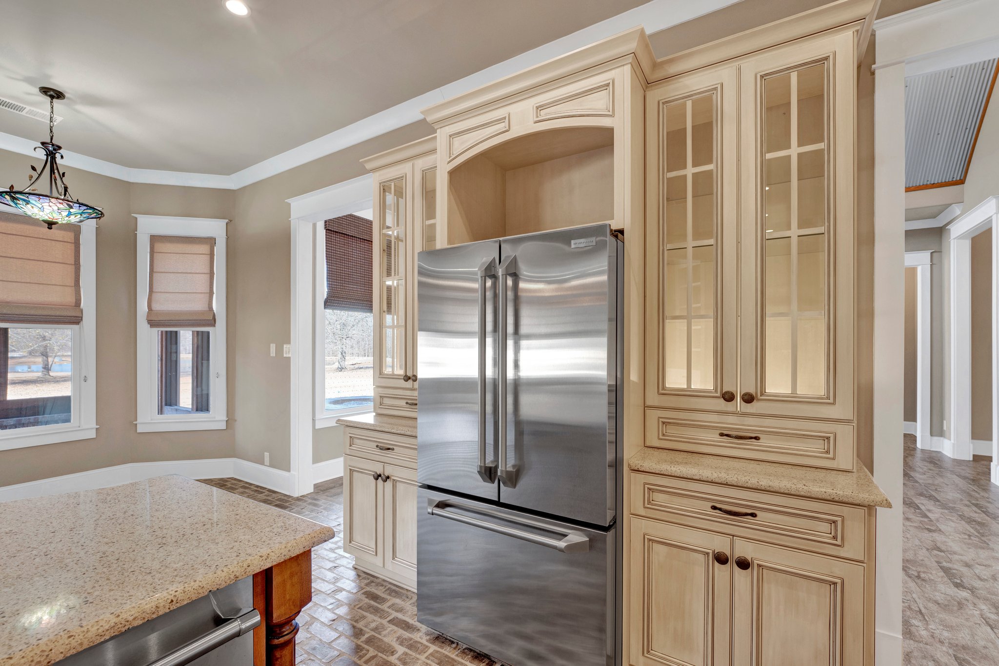 Lots of cabinets