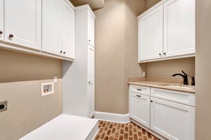 Laundry room with sink