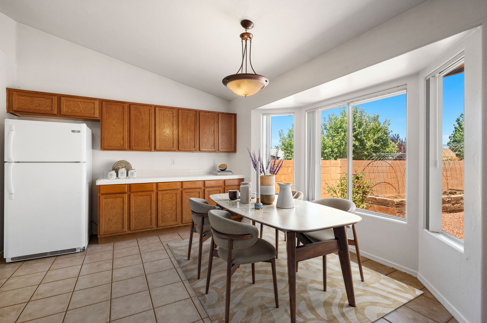 Breakfast Nook VS