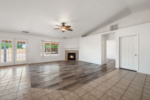 Living Room (4)