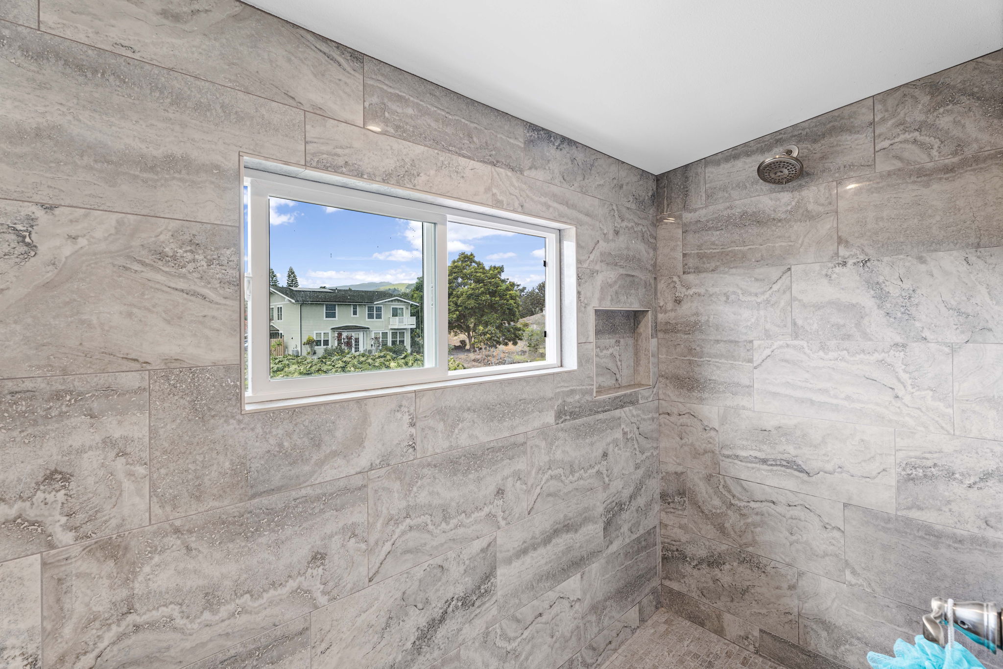 K Bathroom c Shower