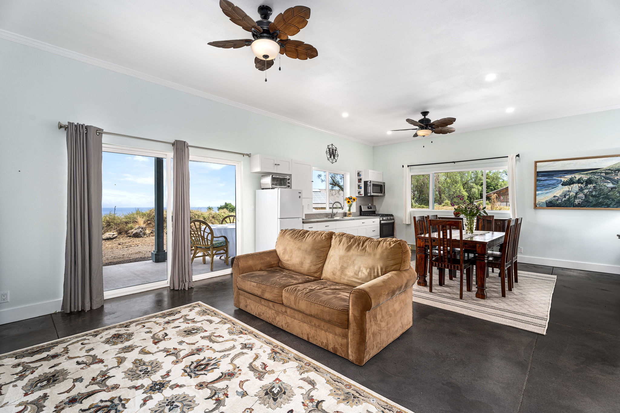 Ohana Living Area b
