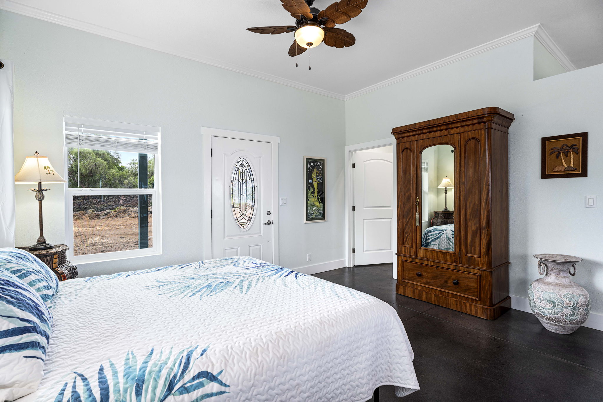 Ohana Bedroom c