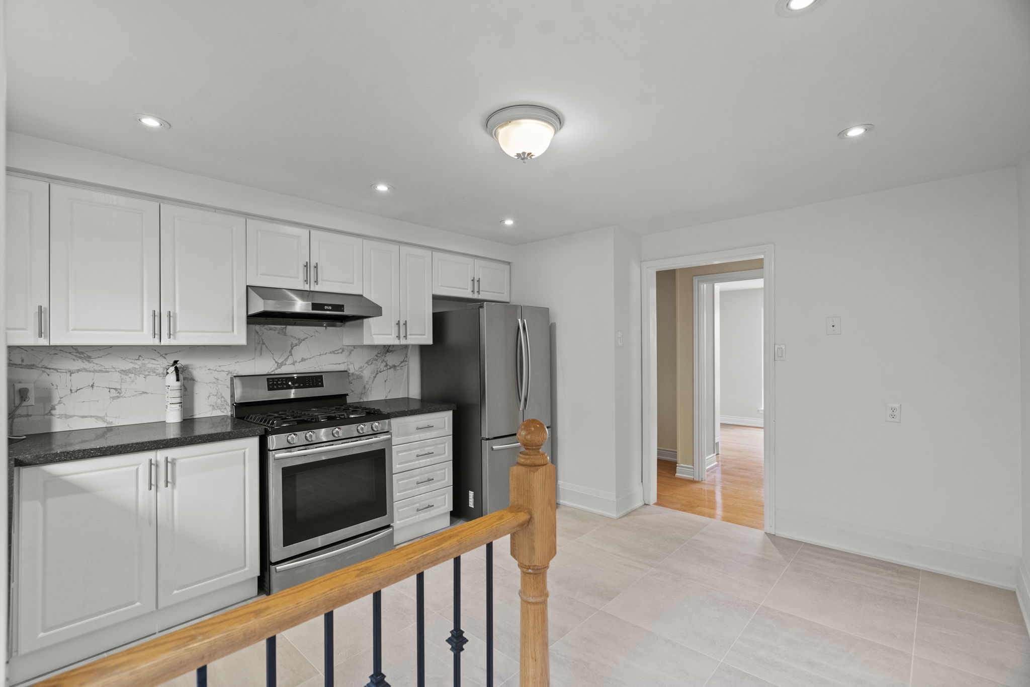 71 Ardgowan Crescent Toronto, ON M1V 1B4