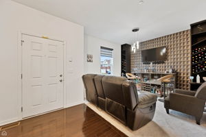 71 Bowman St_006