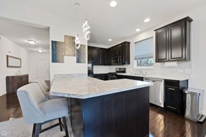 71 Bowman St_012