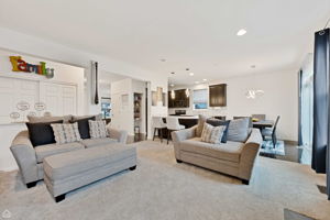 71 Bowman St_016