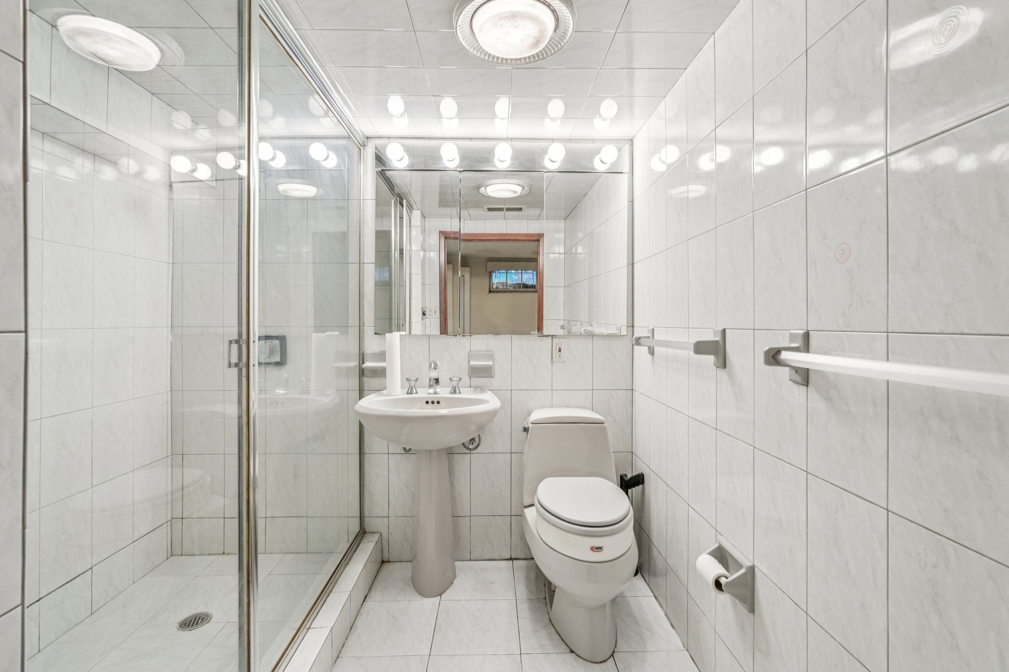 Dora Ln-S2810-042.jpg