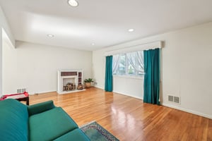 Dora Ln-S2810-011.jpg