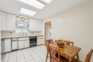 Dora Ln-S2810-017.jpg