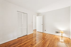 Dora Ln-S2810-024.jpg