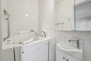 Dora Ln-S2810-031.jpg