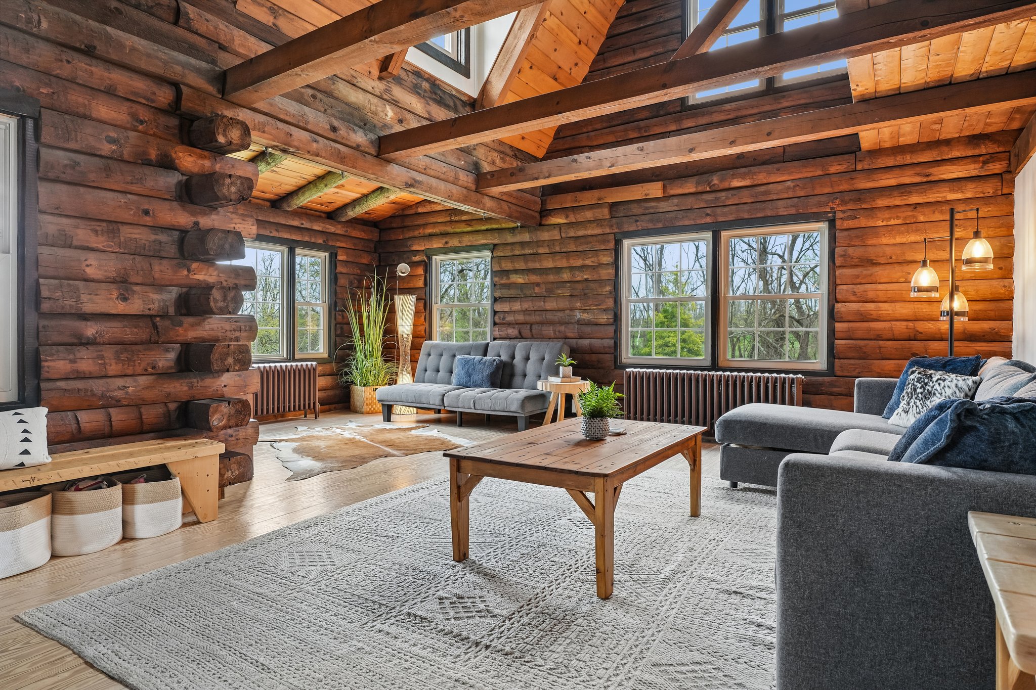 L-shaped sitting area